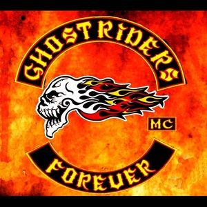 Meet your Posher, Dennis